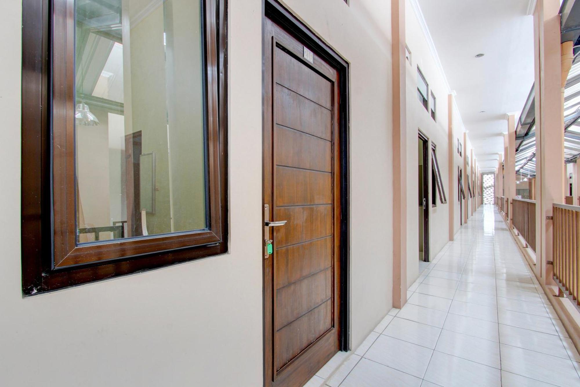 Spot On 93245 Guest House Mulia Dua Syariah 클라텐 외부 사진